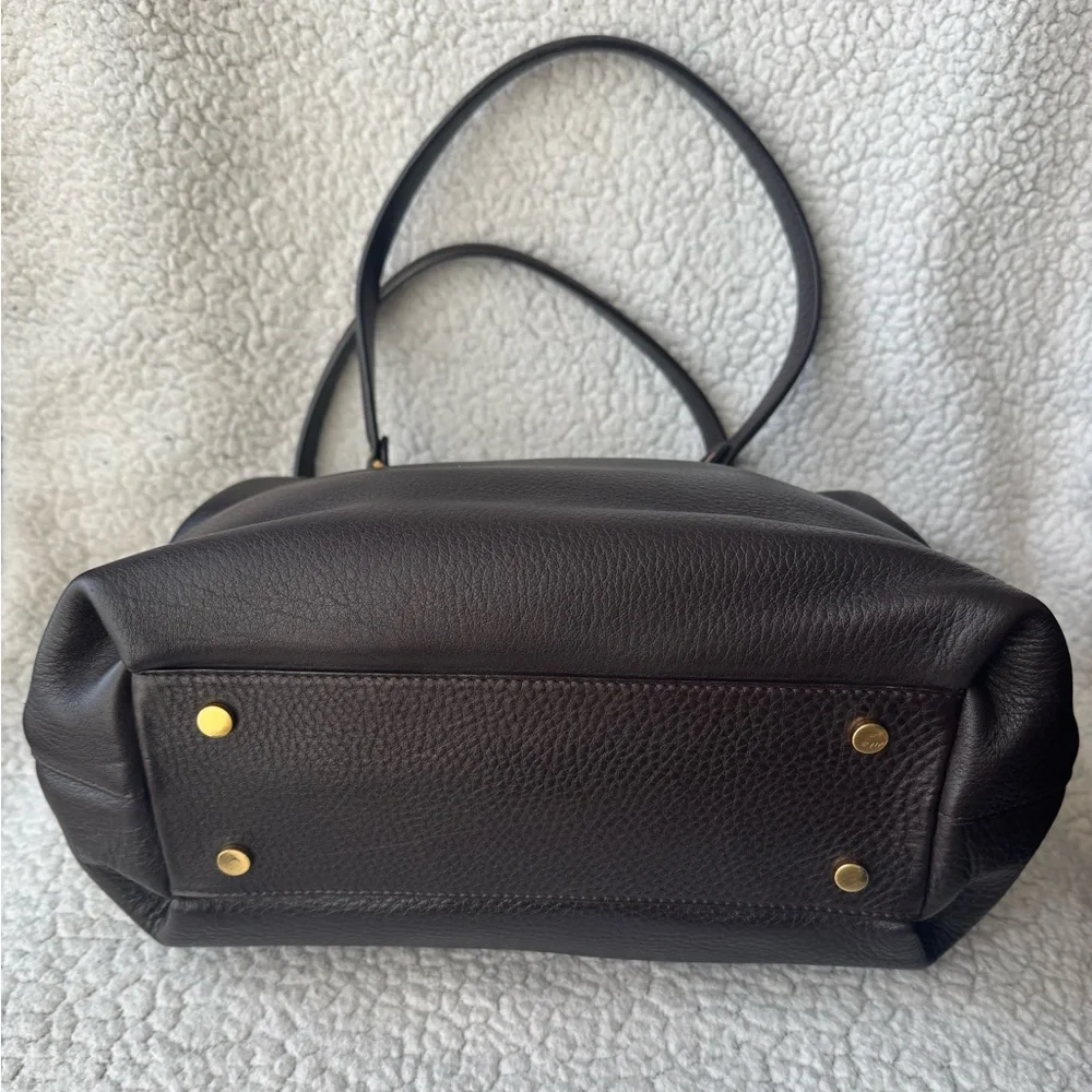 Smythson of Bond Street Agatha Kiss Lock Shoulder Bag in Dark Chocolate - Picture 8 of 17